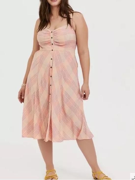 torrid Dresses & Skirts - torrid Peach Plaid Challis Button-Front Midi Dress Size 1X Sleeveless